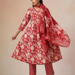 truebrowns Floral Print Kurta, Trouser/Pant & Dupatta Set-picture-0