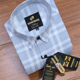 Men Regular Fit Checkered Cut Away Collar Casual Shirt-image-62