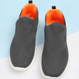 max Men Textured Slip-On Running Shoes-image-20