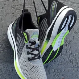 Action Men Mesh Running Non-Marking Shoes image 1