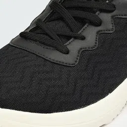 max Men Textured Lace-Up Running Shoes image 3