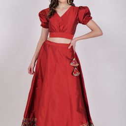 Frolic Rolic V-Neck Puffed Sleeves Gotta Patti Silk Ready to Wear Lehenga & Blouse-picture-19