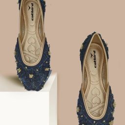 Women Stylish Handmade Embrodery Jutti Bellies For Women-image-10