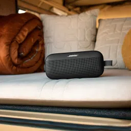Bose New SoundLink Flex Portable (2nd Gen), Portable Outdoor with Hi-Fi Audio Bluetooth Speaker image 4