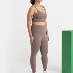 Hunnit Bra Medium Coverage image 5