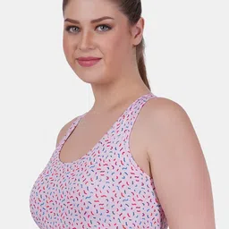 Reveira Geometric Printed Medium Coverage Dry Fit Workout Bra With All Day Comfort image 5