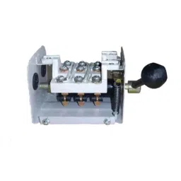 Selvo 16A 3 Phase LT Reverse Forward Control Switch, GSELRFU11030 image 2