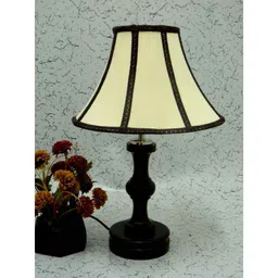 Tucasa Fabulous Wooden Table Lamp with Stripe Shade, LG-1032-image-9