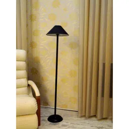 Tucasa Black Metal Floor Lamp with Black Pyramid Shade, LG-923-image-98