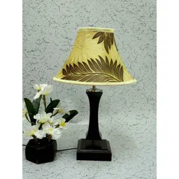 Tucasa Flamingo Wooden Table Lamp with Brown &a; Off White Shade, LG-1103-12