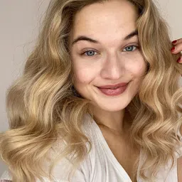 Makeup Revolution London Conceal & Define Longwear Full Coverage Concealer 4g - Shade C5 image 2