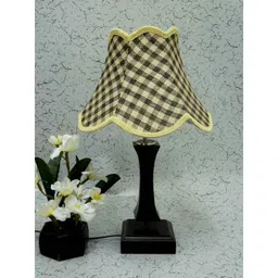 Tucasa Flamingo Wooden Table Lamp with Check Jute Shade, LG-1094-image-96