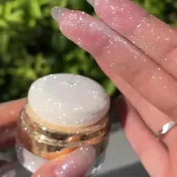 Highly Pigmented, Easy-To-Blend Silver Highlighter Powder Highlighter-picture-26