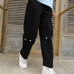 NOBERO Men Solid Straight Fit Joggers-image-30