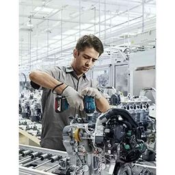 Bosch GDS 18V-400 Heavy Duty Cordless Impact Wrench with Double Battery image 3