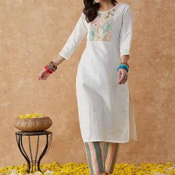 Sangria Off White Floral Embroidered Straight Gotta Patti Kurta With Trouser-50
