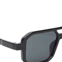 GARTH Unisex Square Sunglasses With UV Protected Lens image 4