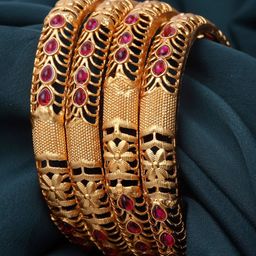 Sukkhi Set Of 4 Gold-Plated Stone-Studded Bracelet Bangles-24