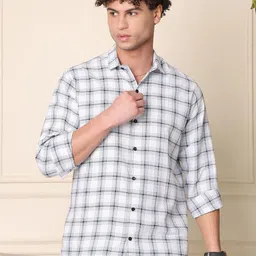 tanip Men Regular Fit Checkered Spread Collar Casual Shirt-picture-1