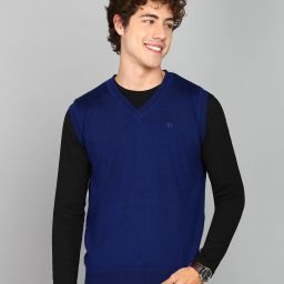 Men Solid V Neck Dark Blue Sweater-image-78