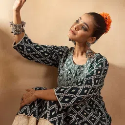 Indo Era Ethnic Motifs Printed Thread Work Kurta-picture-10