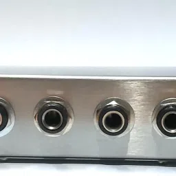 sriaarnika M J-5 Multiple Jack 1 to 4 Channel Splitter Mono Passive Instrument In/Outs image 3