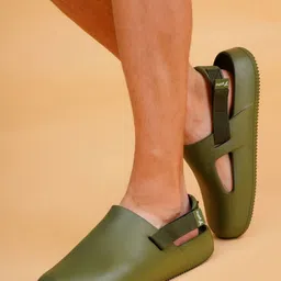 yoho Men Solid Clogs image 1
