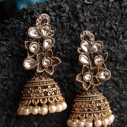 KARATCART Gold Plated Kundan Studded & Beaded Jhumkas-51