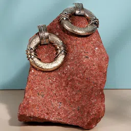SOHI Gold-Plated Contemporary Drop Earrings-38