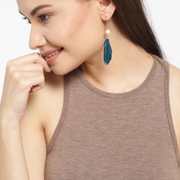 OOMPH Feather Shaped Drop Earrings image 2