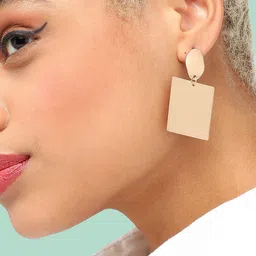 SOHI Gold-Plated Square Drop Earrings image 3