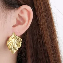 Palli Creation Contemporary Studs Earrings image 3