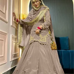Women Crepe Ethnic Top Salwar Dupatta Set-image-10