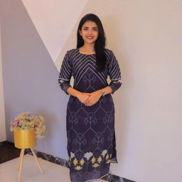 Women Printed Chanderi Straight Kurta-image-2