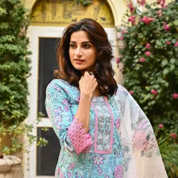 Floral Print Kurta, Trouser/Pant & Dupatta Set-image-90