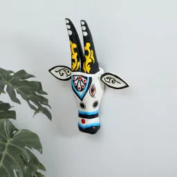 suncity decors White Handcrafted Cow Sclupture Mango Wood Wall Mask-picture-15