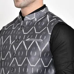 Hangup Men Grey Kurta with Pyjamas & With Nehru Jacket image 2