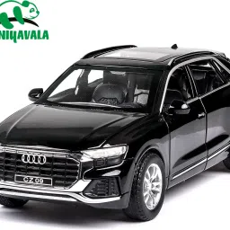 1:32 Audi Q8 Diecast Metal Pullback Toy car with Openable Doors & Light-6