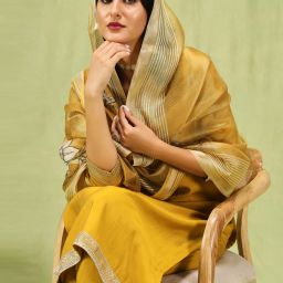 Women Silk Blend Kurta Pant Dupatta Set-image-36