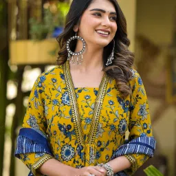 Women Viscose Rayon Kurta Pant Dupatta Set-image-14