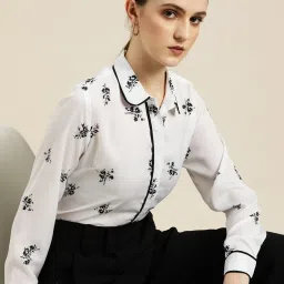 Women Regular Fit Printed Spread Collar Casual Shirt-image-38