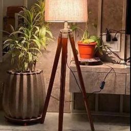 Tripod Floor lamp-18