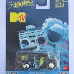 PREMIUM DAIRY DELIVERY TOY VAN 2024 EDITION-image-26