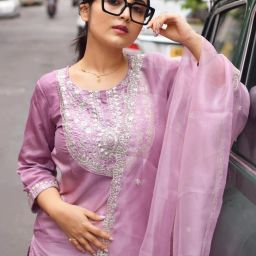 Women Silk Blend Kurta Pant Dupatta Set-image-24