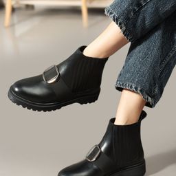 Carlton London Women Casual Block-Heeled Chelsea Boots With Buckle Details-15