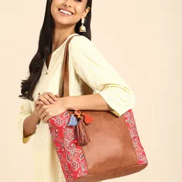 Anouk Ethnic Motifs Printed Oversized Shopper Tote Bag with Tasselled-2