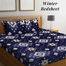 Arrabi Geometric Printed 210 TC King Woollen Bedsheet with 2 Pillow Covers-image-18