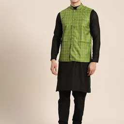 SOJANYA Men Black & Green Solid Kurta with Churidar With Nehru Jacket-picture-5