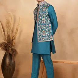 KRAFT INDIA LUXE Men Floral Embroidered Kurta & Trousers With Nehru Jacket-picture-27