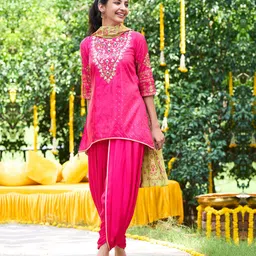AURELIA Women Pink Floral Embroidered Thread Work Kurta with Dhoti Pants & Dupatta-picture-4
